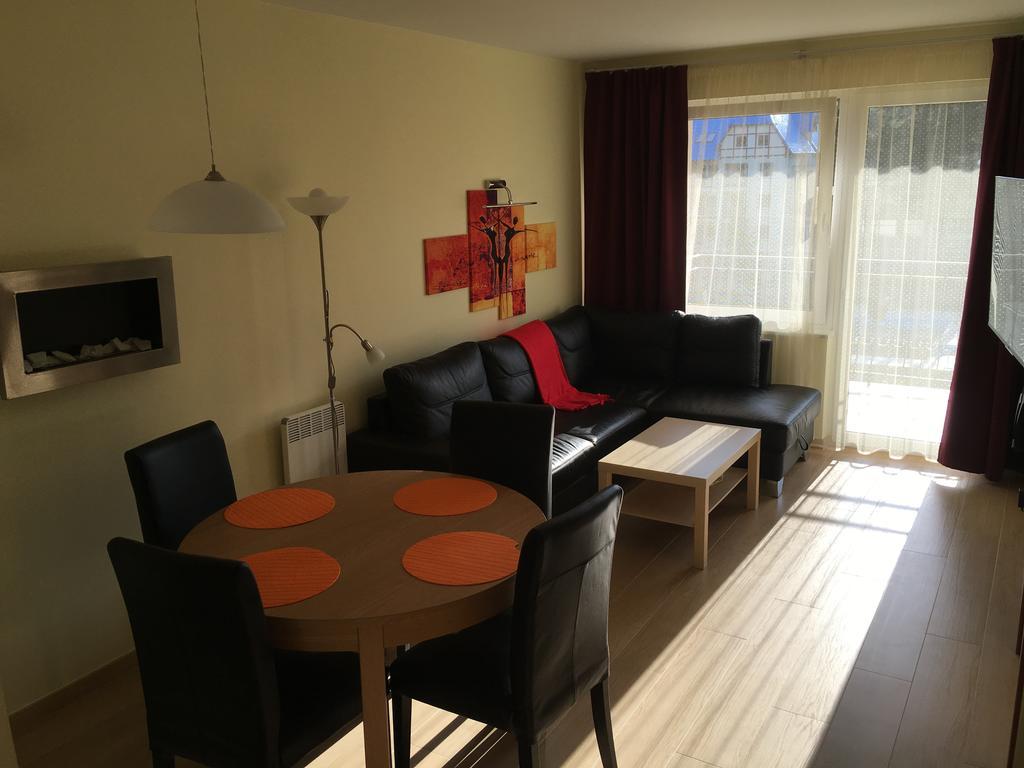 Ferienwohnung Apartament Nad Morzem Łukęcin Exterior foto